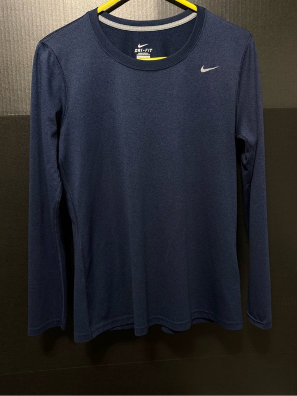 🍄Nike DriFIT Navy Team Legend Long Sleeve Tee